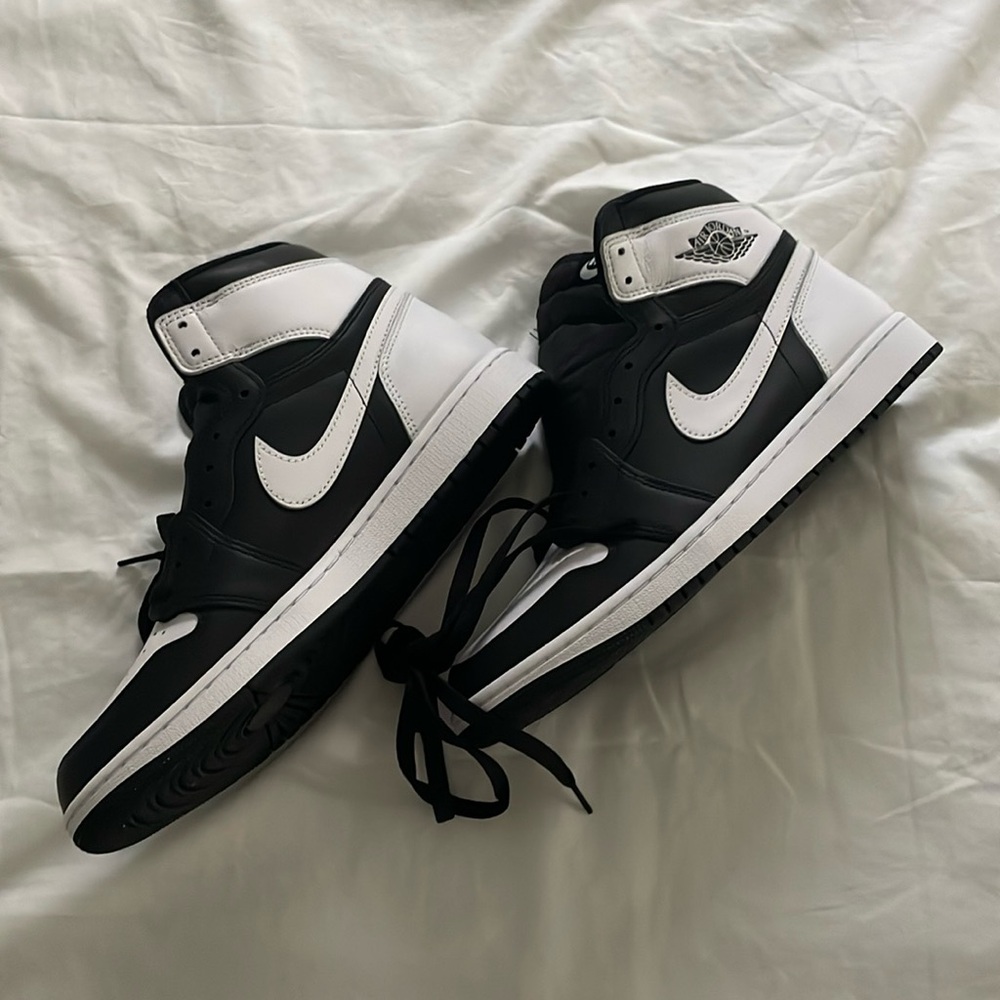 Nike black and white high tops NWOT